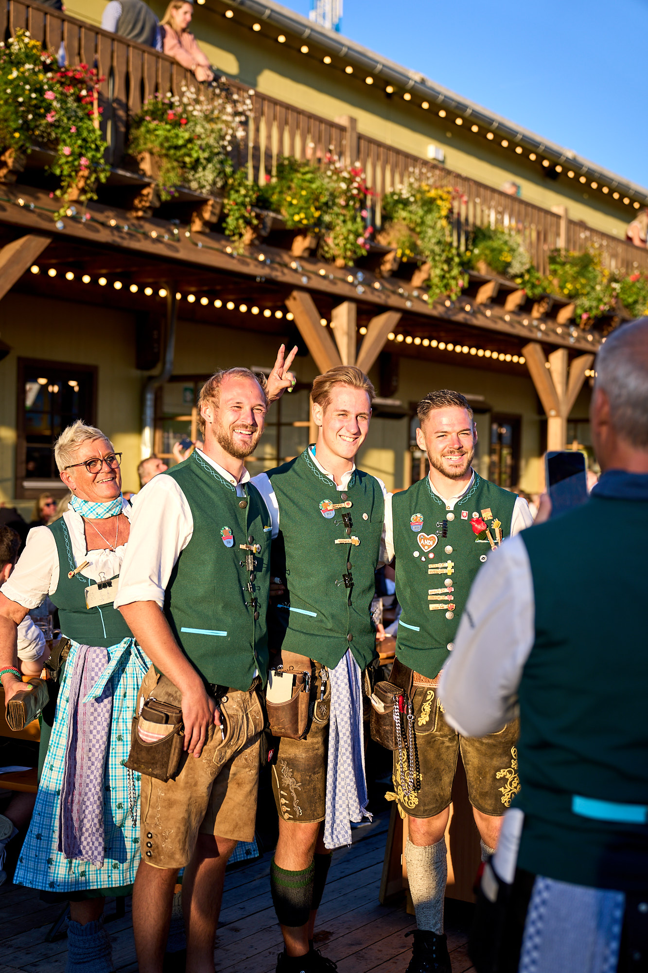 Wiesnbedienungen in der Ochsenbraterei auf dem Oktoberfest